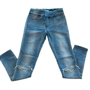 Decjuba kids pull-on ripped style medium wash jeans. 12